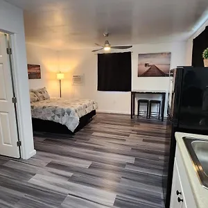 https://new-couples-getaway-self-checkin-apt-1.hotelsinhawaii.org