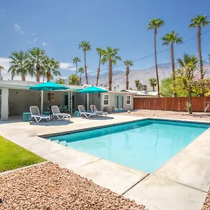 https://great-location-in-palm-springs-movie-colony.palm-springs-ca-hotels.com